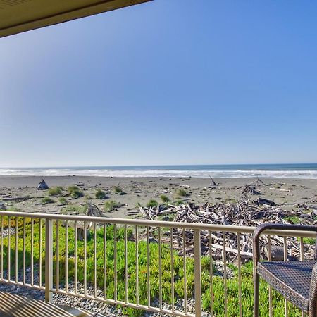 Quiet Waterfront Escape With Hot Tub And Beach Access! Gold Beach Zewnętrze zdjęcie