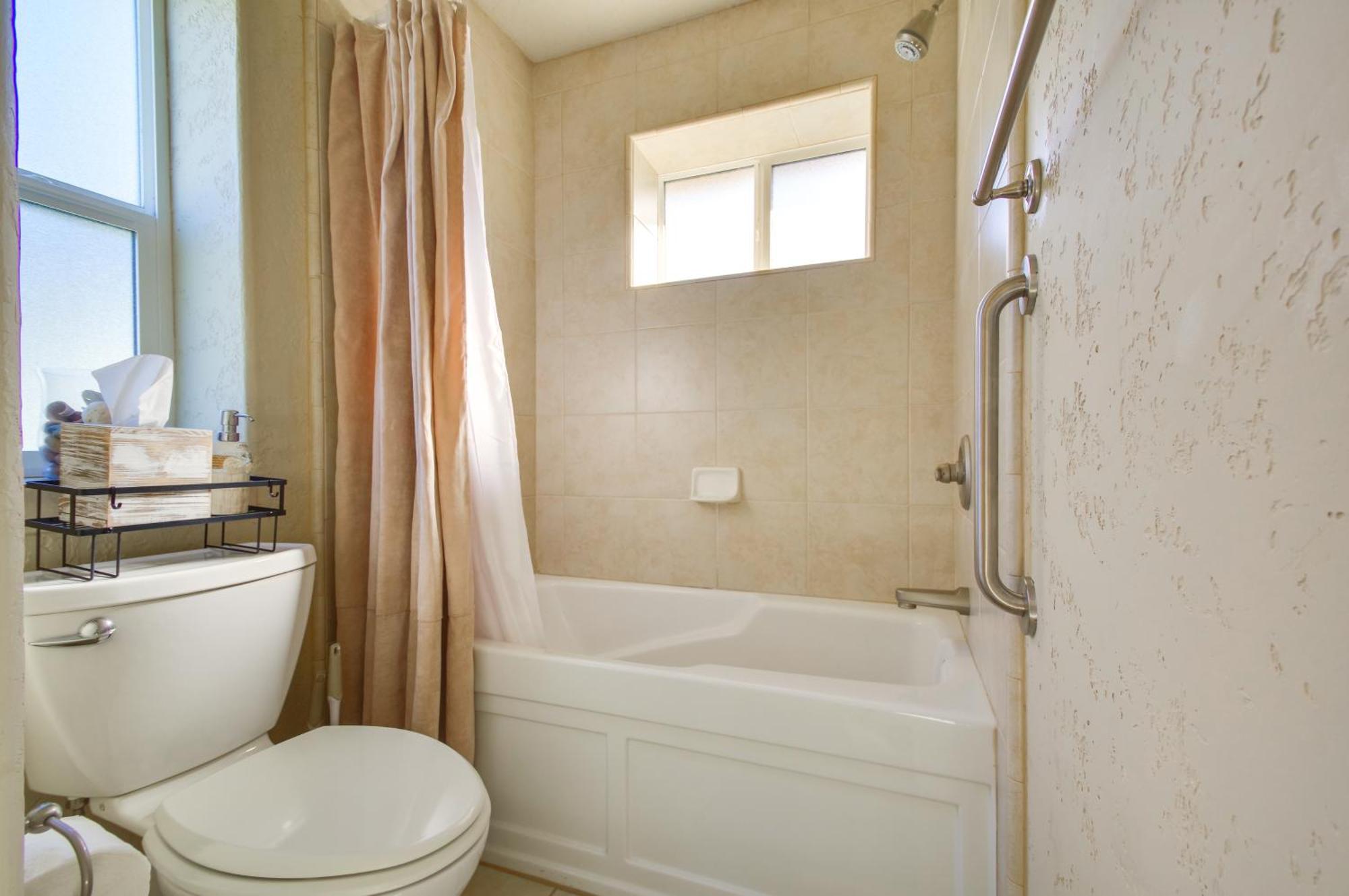 Quiet Waterfront Escape With Hot Tub And Beach Access! Gold Beach Zewnętrze zdjęcie