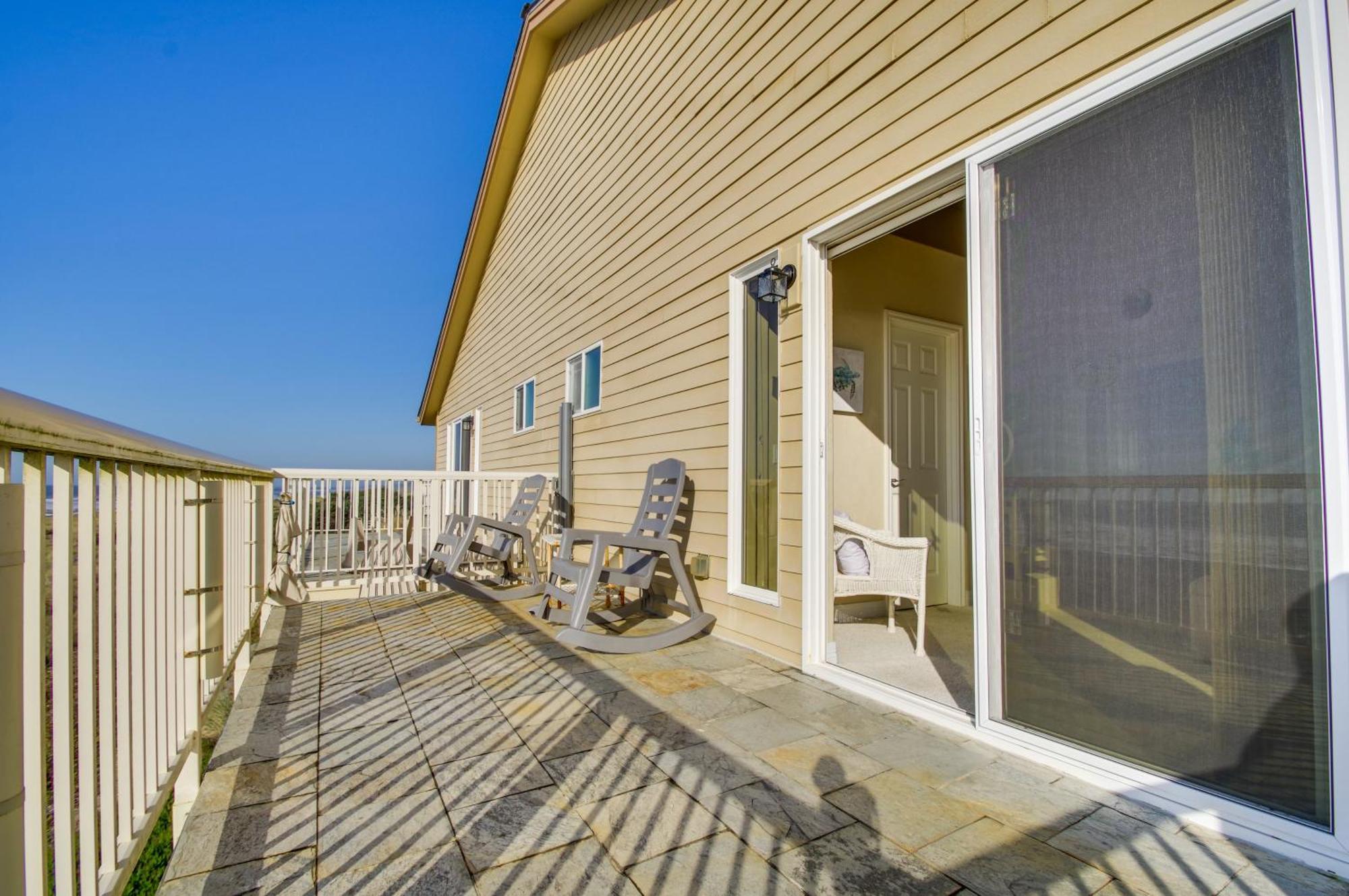 Quiet Waterfront Escape With Hot Tub And Beach Access! Gold Beach Zewnętrze zdjęcie